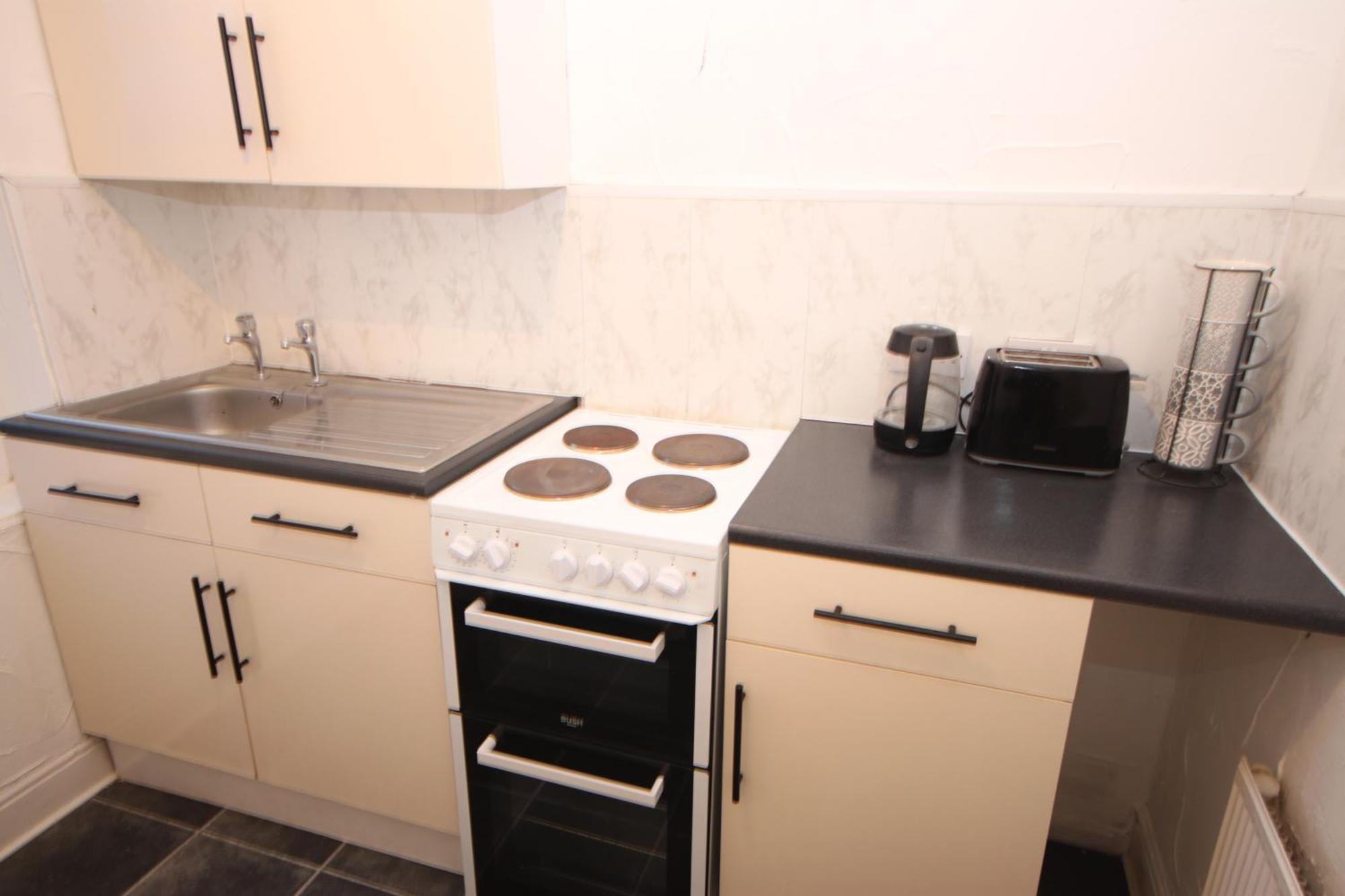 Barton Seaview, Self Catering Apartments, Promenade & Location, Families, Couples Or 23 Years Only, Free Parking Appartement *