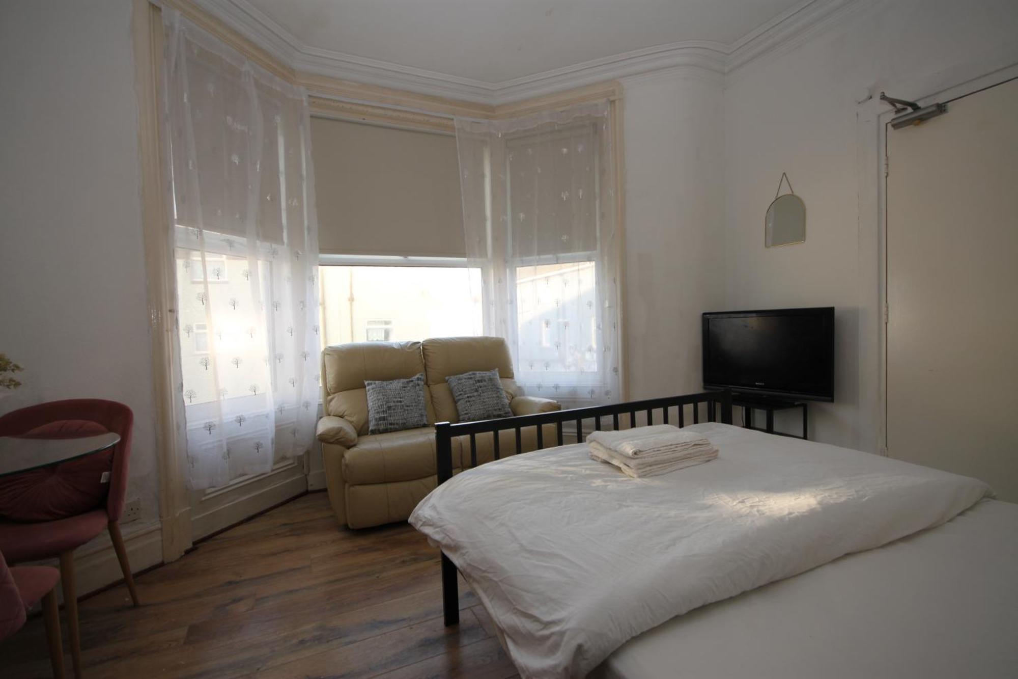 Appartement Barton Seaview, Self Catering Apartments, Promenade & Location, Families, Couples Or 23 Years Only, Free Parking