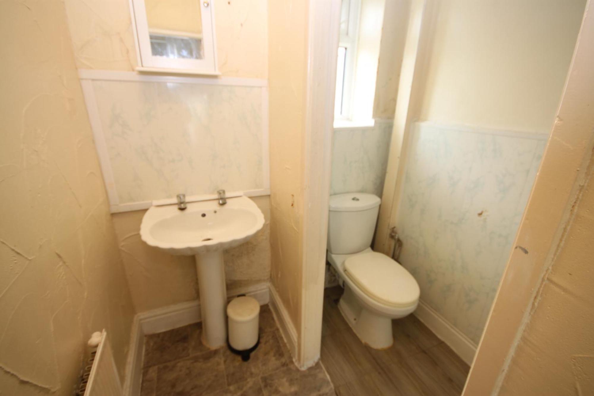 Barton Seaview, Self Catering Apartments, Promenade & Location, Families, Couples Or 23 Years Only, Free Parking * Blackpool
